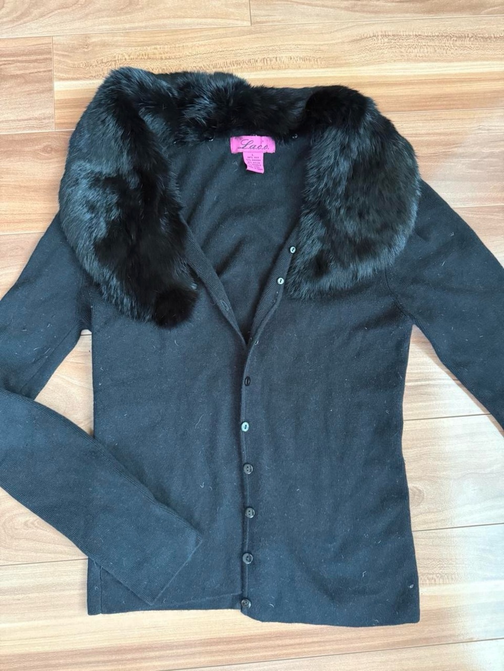 90s/Y2K Black Faux Fur Collar (detachable) Button-Front Women’s Sweater